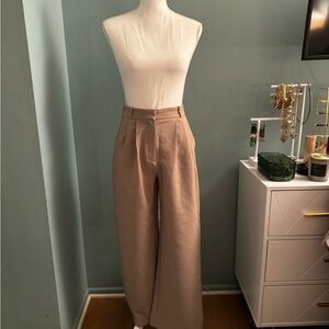 Abercrombie & Fitch Tan Sloane  Wide Leg Pants 4 Short 27